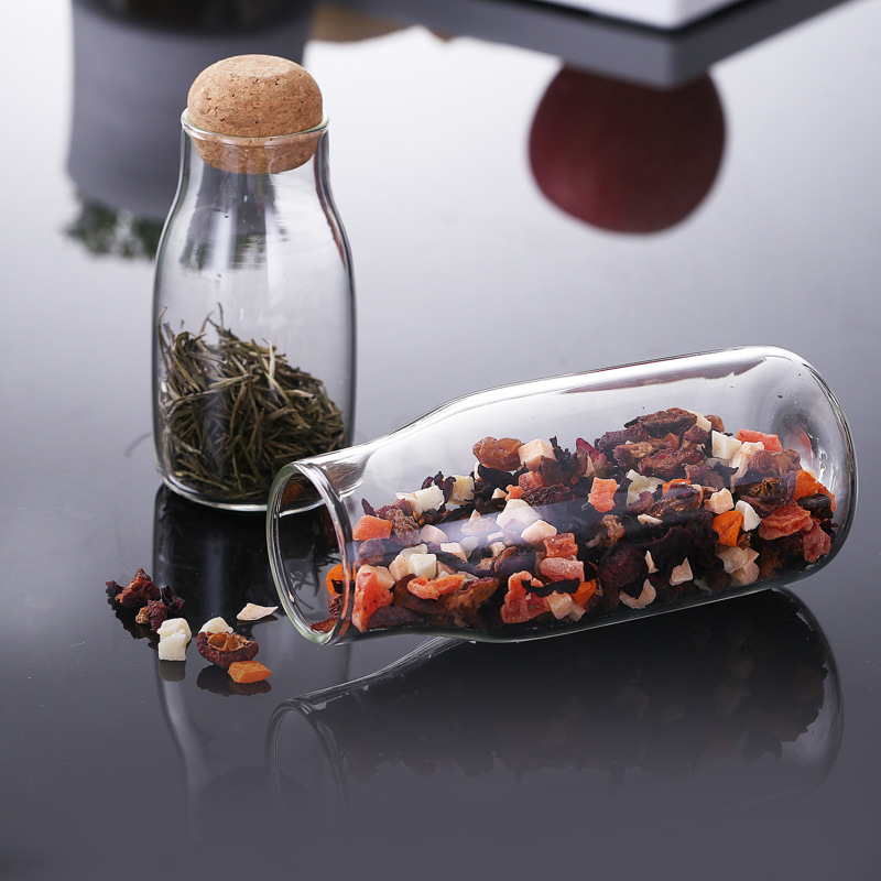 Hot selling cheap glass bottles wholesale 600 ml kitchen glass jars new product glass storage jar with cork lid