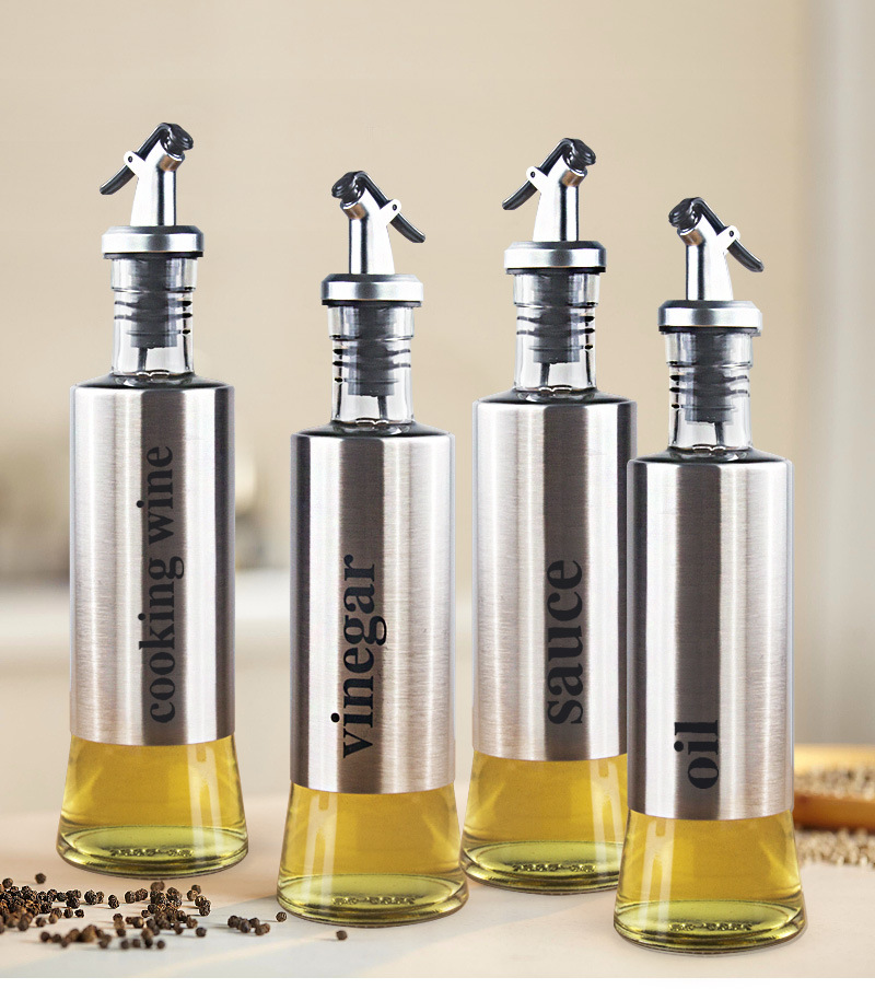 Hot selling home kitchen glass oil pot bottle stainless steel Castor leak-proof soy sauce bottle