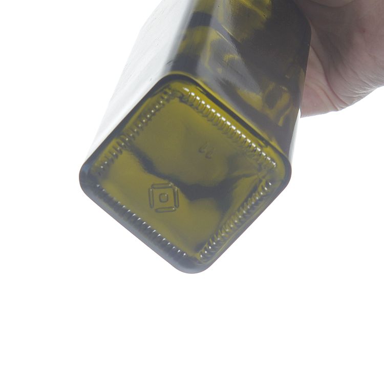 Hot selling wholesale empty square round classical dark green 250ml 500ml 750ml Olive oil screw cap glass bottle