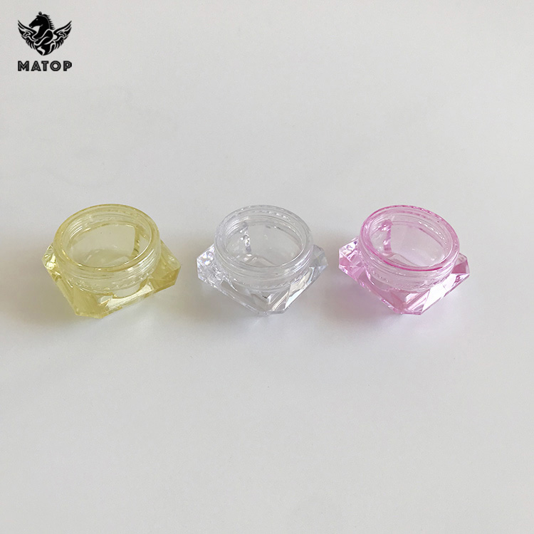 Hot stamping 10g small pink plastic cosmetic cream jars with screw top lids