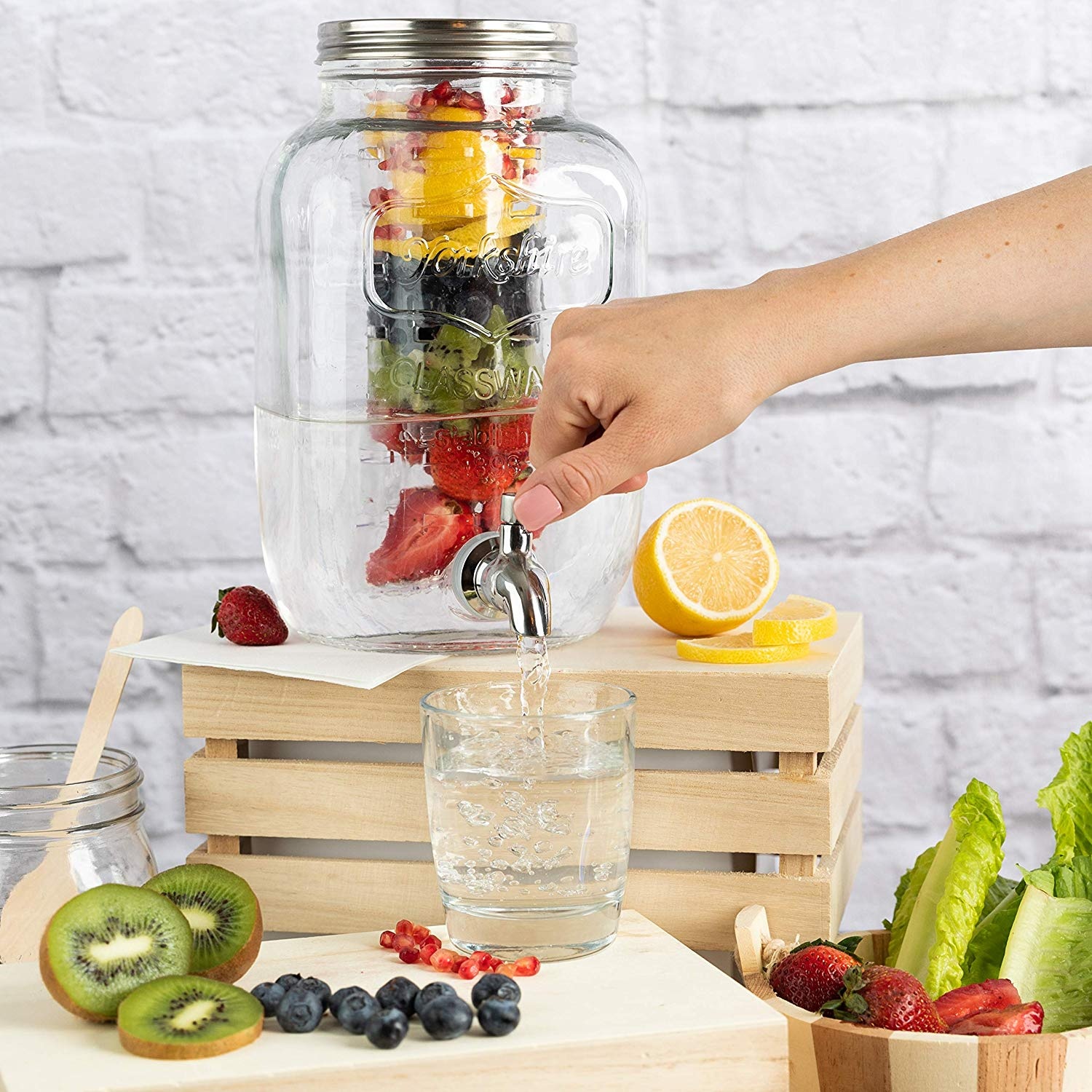 Hotsale 4L 8L glass juice water dispenser with stainless steel tap and ice fruit infuser