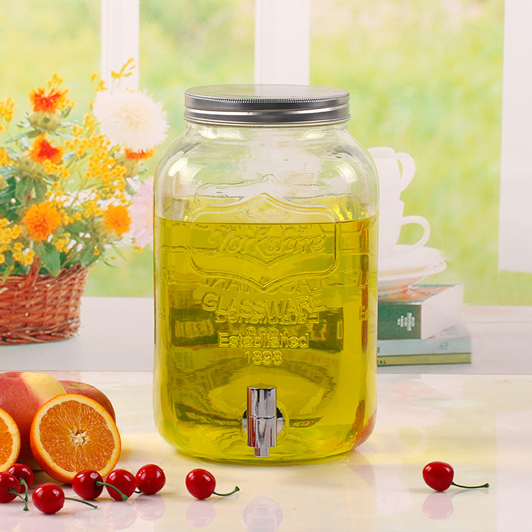 Household safety and environmental protection thickened glass juice jar sealed bubble wine bottle with faucet