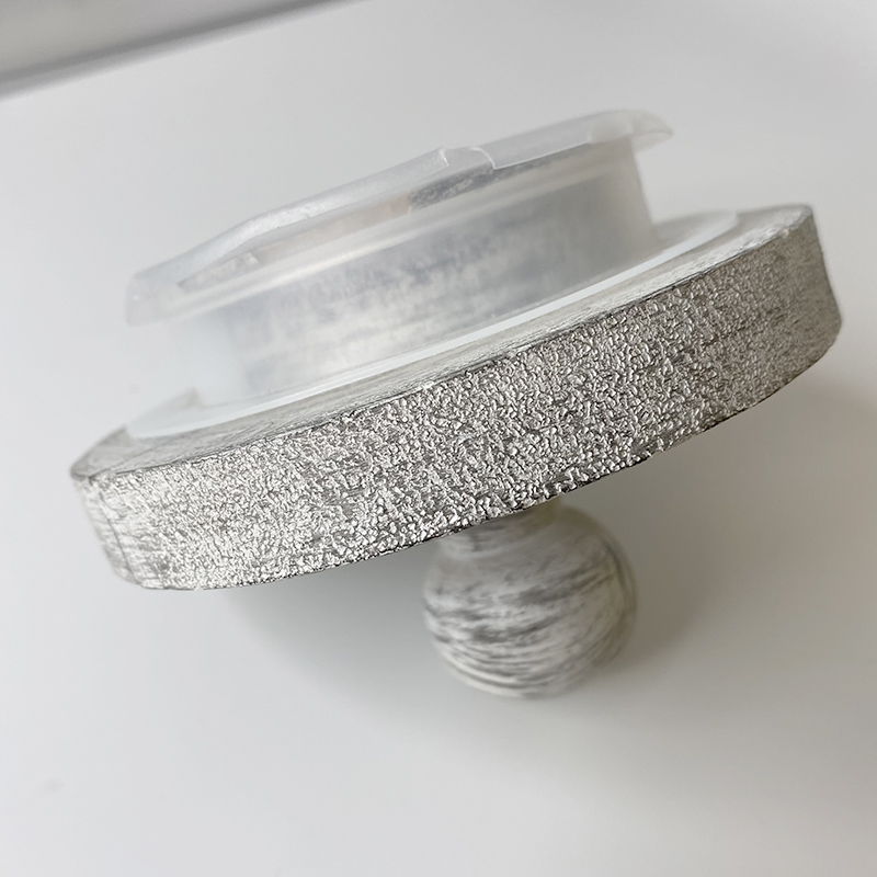 Household transparent glass sealed cans, tea storage tanks miscellaneous grains storage cans with lids.