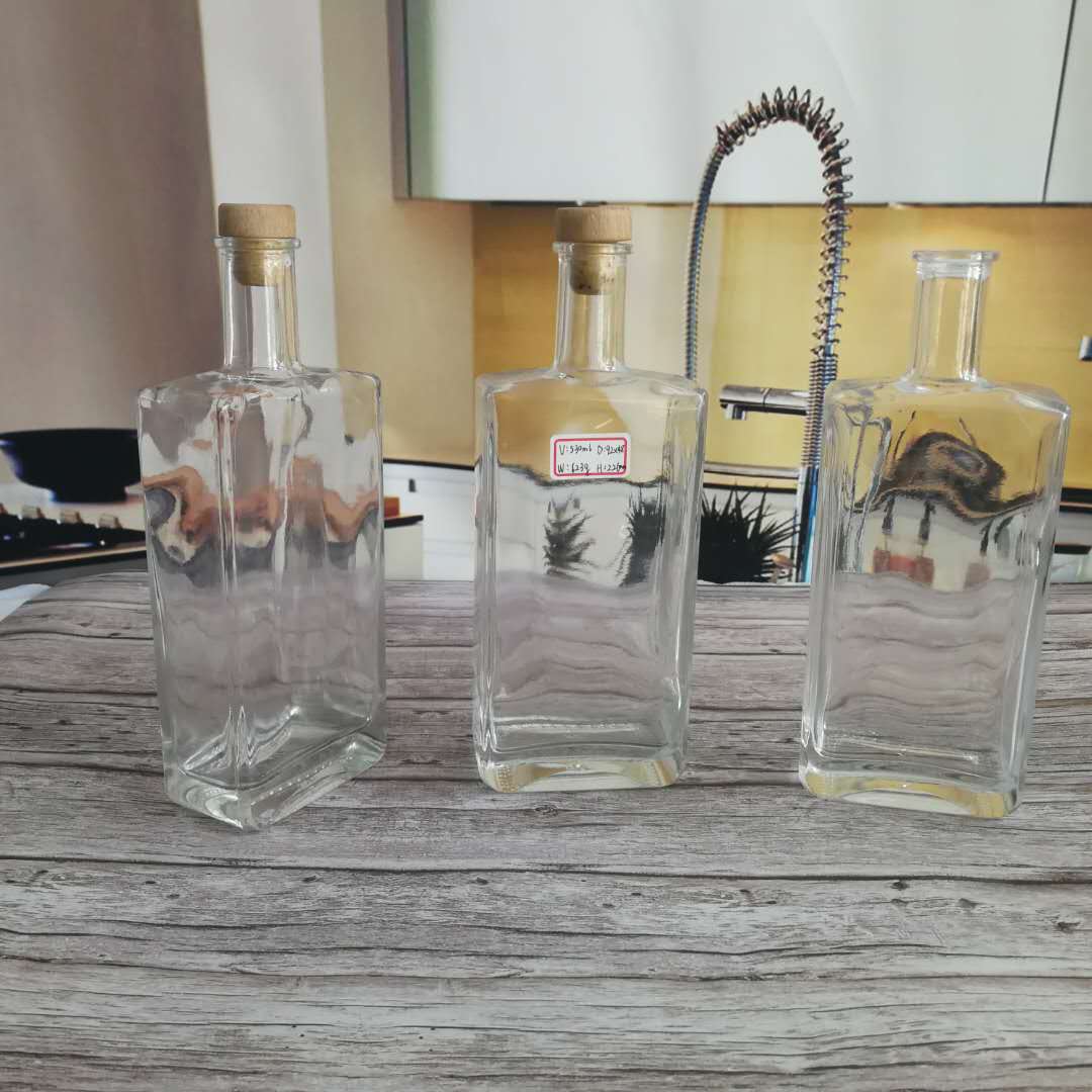 Hui He glass packaging featured 500 ml rectangular bottle for liquor wine gin