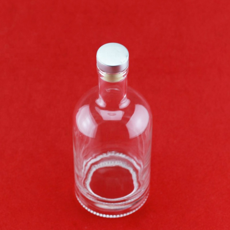 In Stock International Standard Super Flint 500ml 700ml 750ml Round Shape Rum Gin Glass Liquor Bottle With Cork