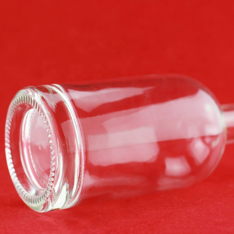 In Stock International Standard Super Flint 500ml 700ml 750ml Round Shape Rum Gin Glass Liquor Bottle With Cork