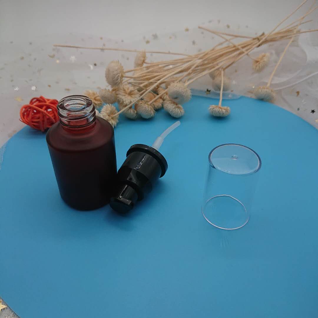 In Stock facial cream 15ml 30ml sloping shoulder lotion pump glass bottle