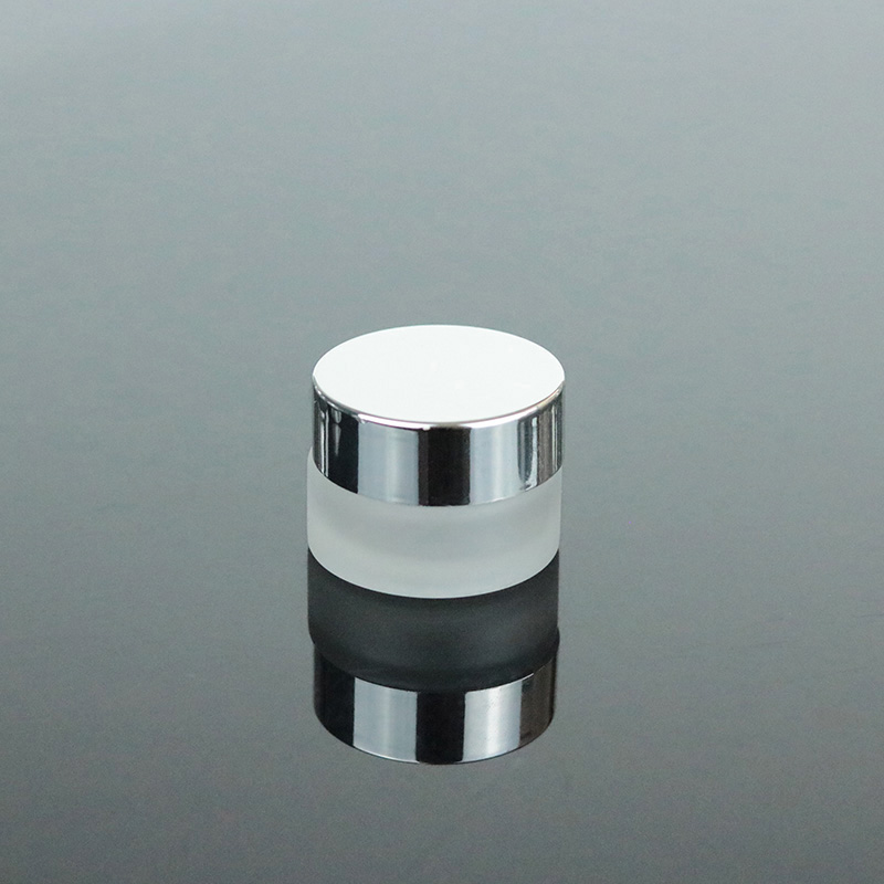 In stock low MOQ frosted glass cream jar 5ml lip balm container with silver lid (GJM19)