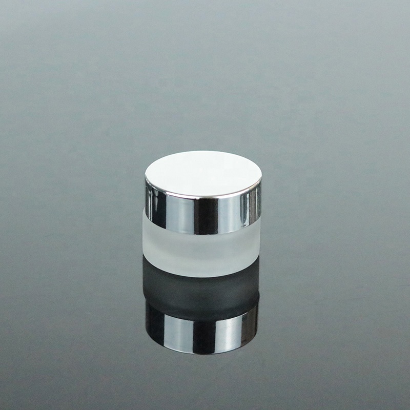 In stock low MOQ frosted glass cream jar 5ml lip balm container with silver lid (GJM19)