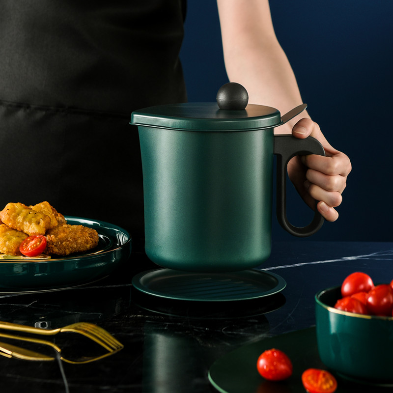 Japan Stainless Steel Oil Pot with Filter, Oil Storage Grease Keeper, Grease Oil Strainer Container Pot