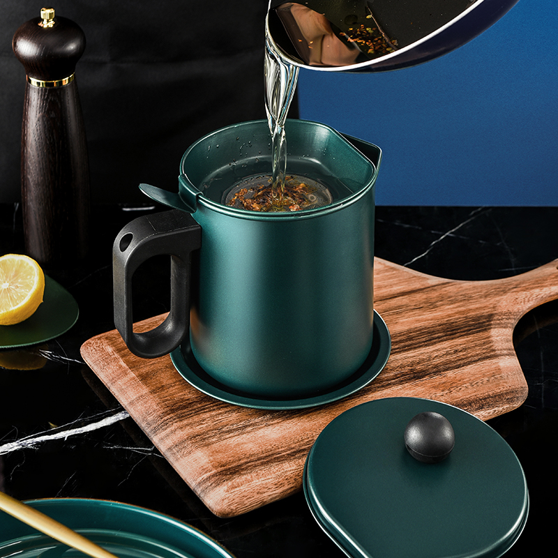 Japanese Style Antistick Kitchen Storage Oil Keeper Strainer Pot Kettle Container Oil Strainer