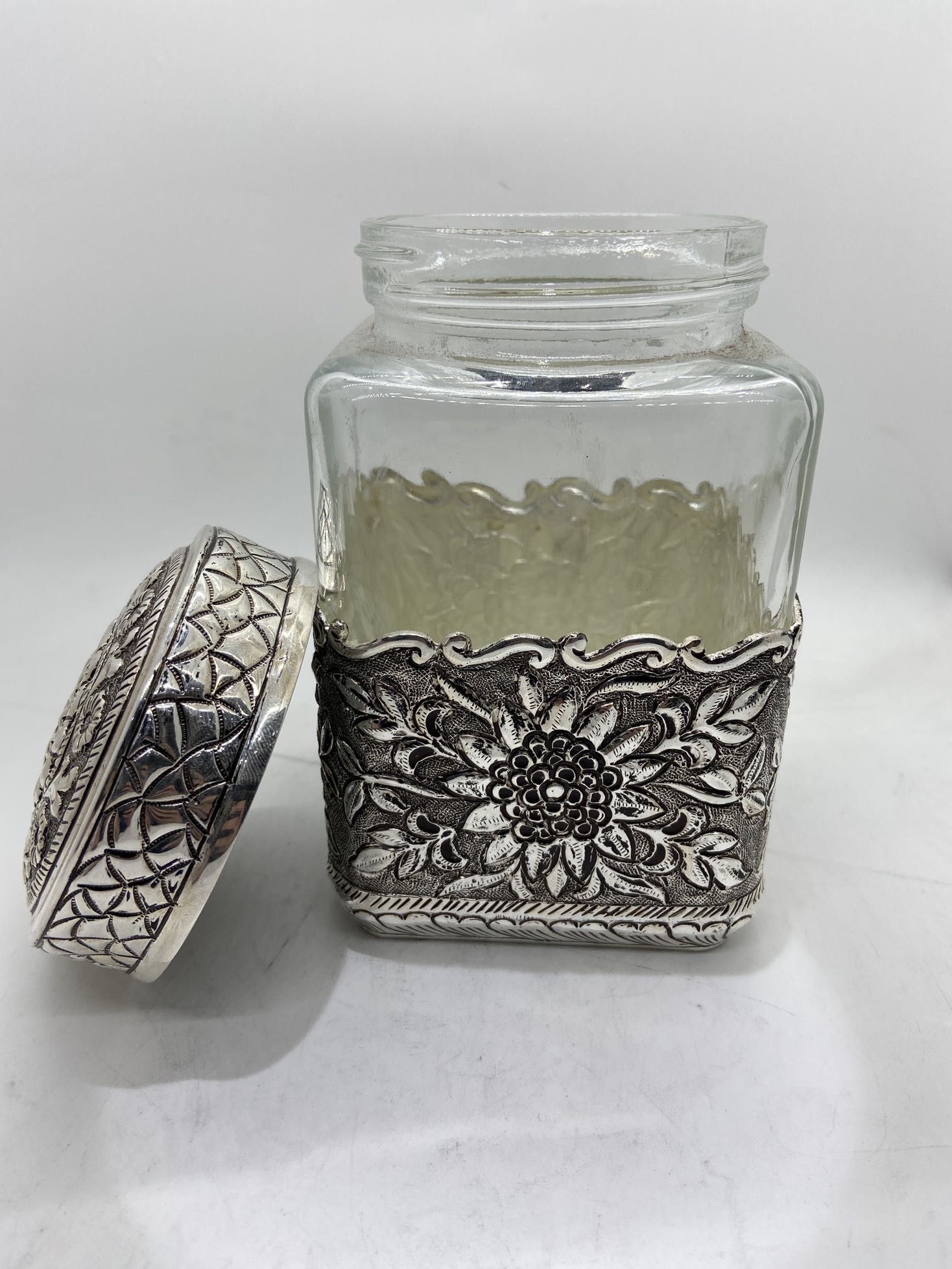 Jar 925 Pure SIlver Storage Jar Nature Engraving Cookie Jar Food Jar used for Tabletops Home decoration and Kitchen storage jars