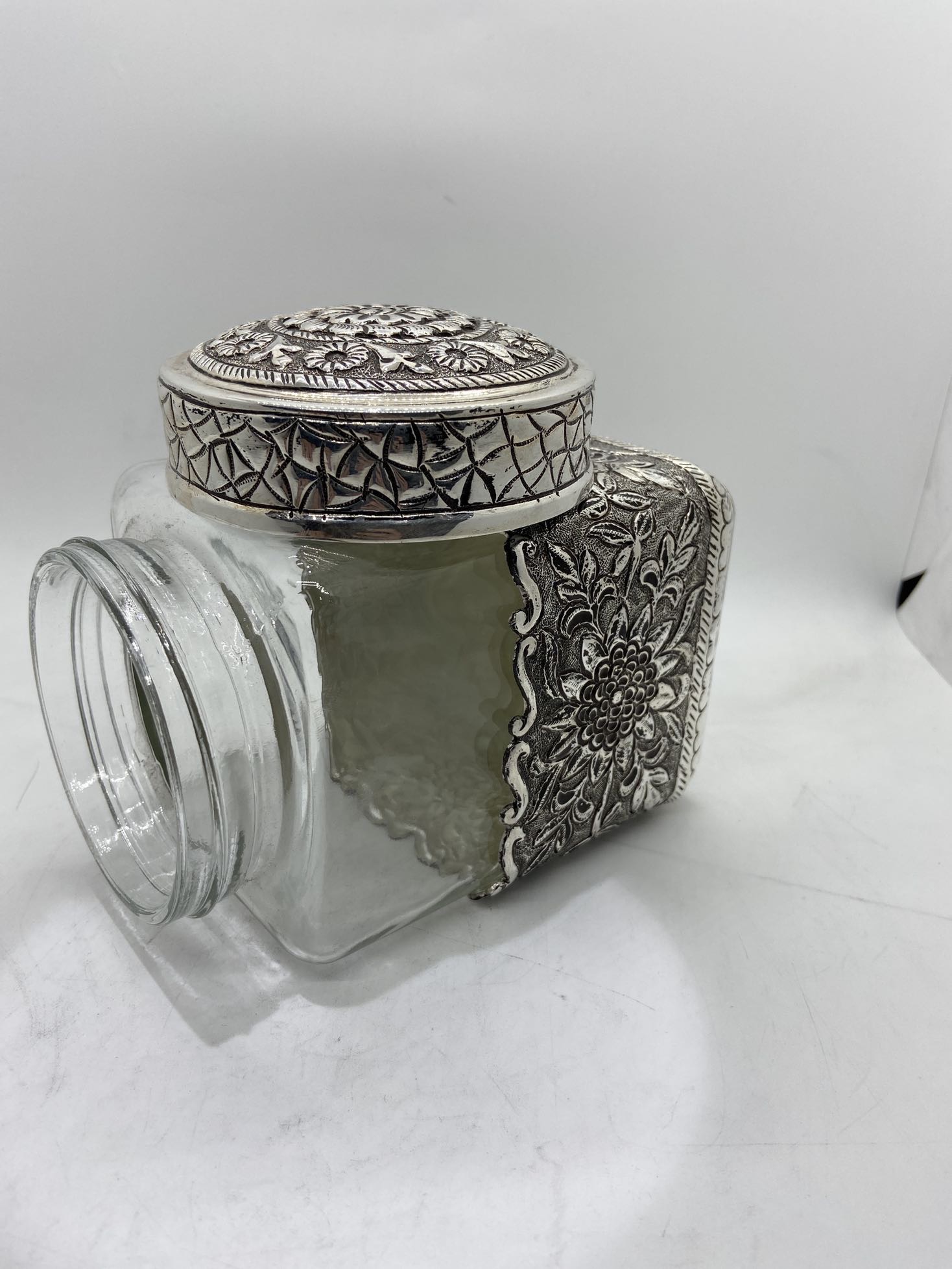 Jar 925 Pure SIlver Storage Jar Nature Engraving Cookie Jar Food Jar used for Tabletops Home decoration and Kitchen storage jars