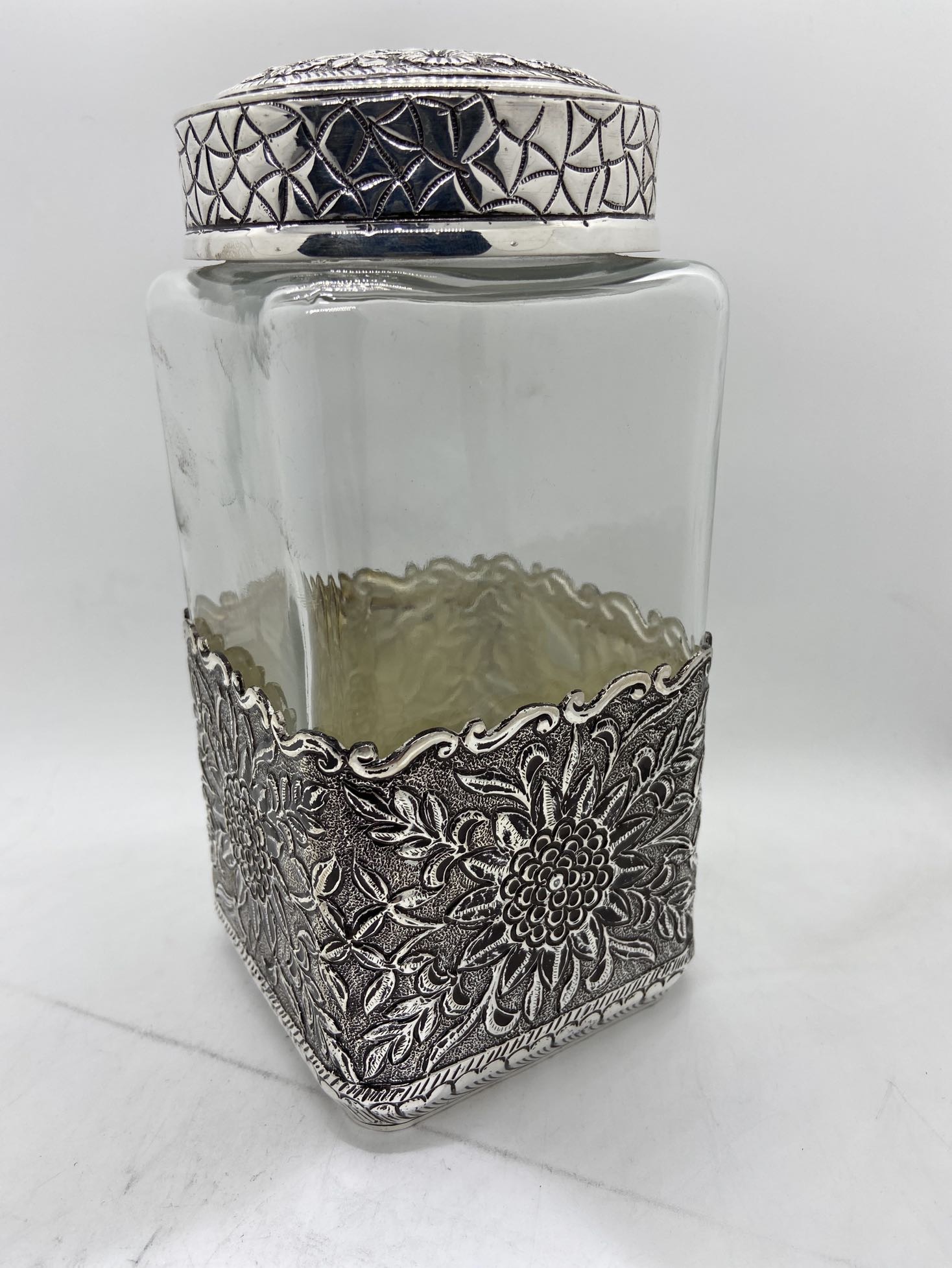 Jar 925 SIlver Storage Jar Nature Engraving Designed Jar Food Jar used for Tabletops Home decoration and Kitchen storage jars
