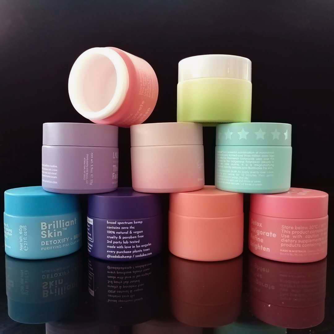 Jar Wholesale Skin Care 50ml Round Porcelain Cosmetic Packaging Face Cream Ceramic with Plastic Lids