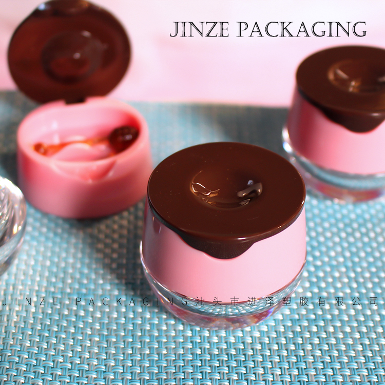 Jinze Cosmetic Packaging OEM Honey Pot Lip Care Containers Ball Shape Cute Lip Balm Cases Jars