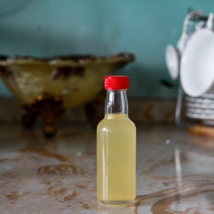 Juice Food Packing Wholesale 2oz 50ml Empty Glass Bottle for Wine Juice Coffee Whisky