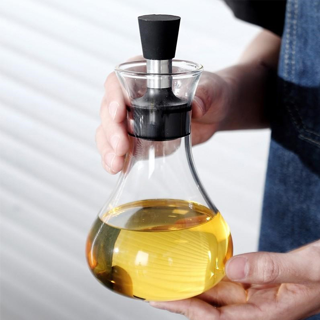 Kitchen 250ML Glass Bottle Pourer Vinegar Menage Liquid Spice Jar Olive Oil Dispenser
