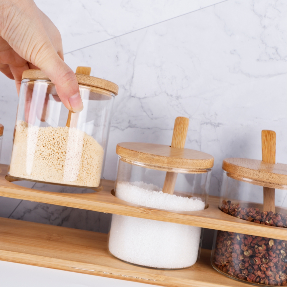 Kitchen Borosilicate 4 Pieces Food Container Seasoning Bottle Glass Jar Set For Sugar Salt Pepper