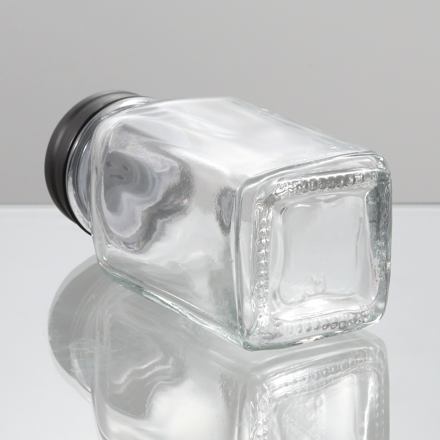 Kitchen Glassware Supply Square Empty Pepper Spices Glass Jars and Bottles