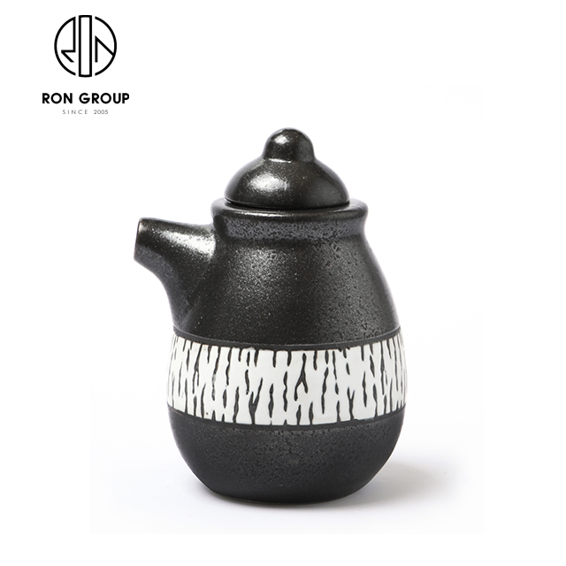 Kitchen Japanese Fashion Seasoning Oil Bottle CeramicSoySauceBottle
