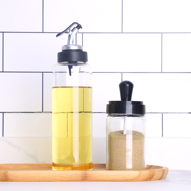 Kitchen Use Glass Spice Jar For Pepper Salt Storage Glass Oil Pot Dispenser