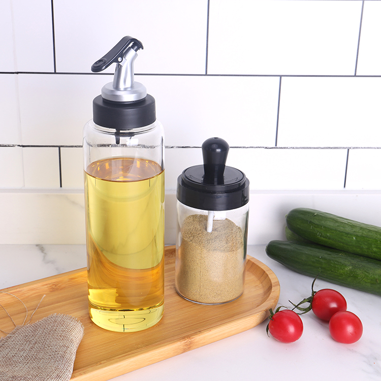 Kitchen Use Glass Spice Jar For Pepper Salt Storage Glass Oil Pot Dispenser
