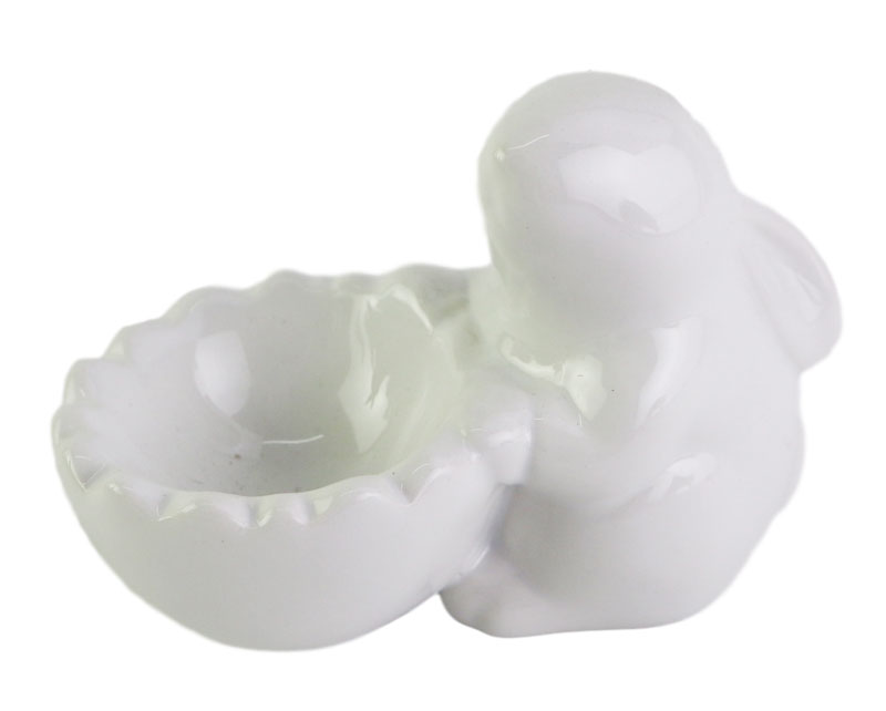 Kitchen and restaurant using bunny salt and pepper shaker