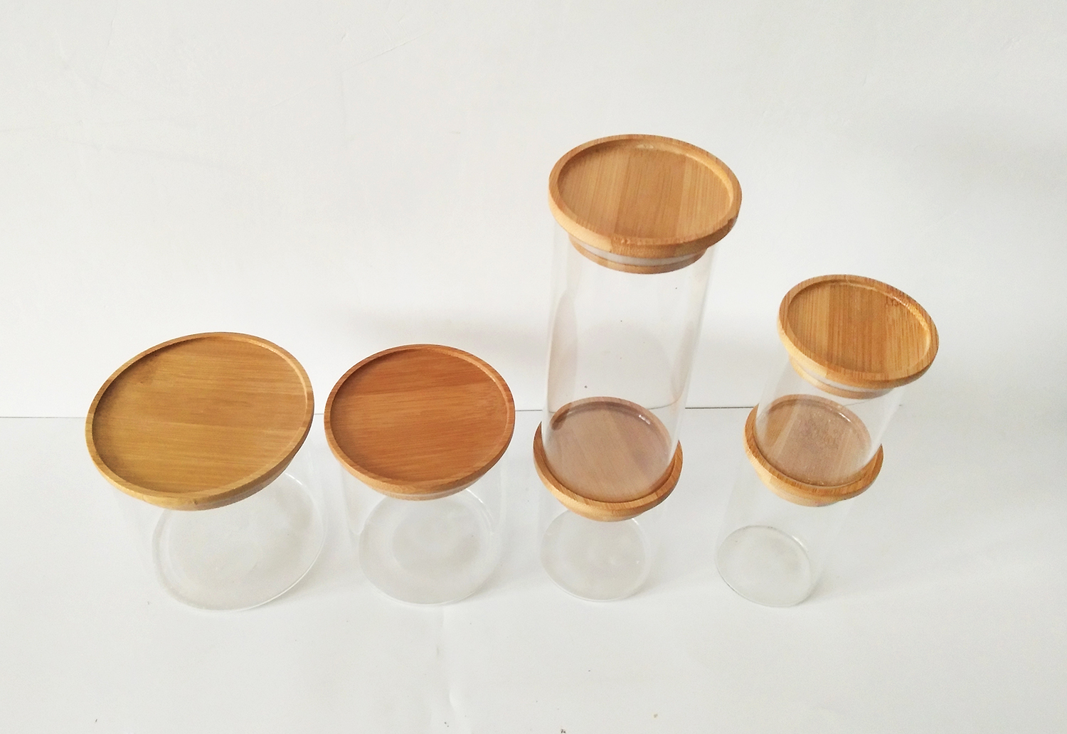 Kitchen food transparent jars with bamboo and wood LIDS can be stacked