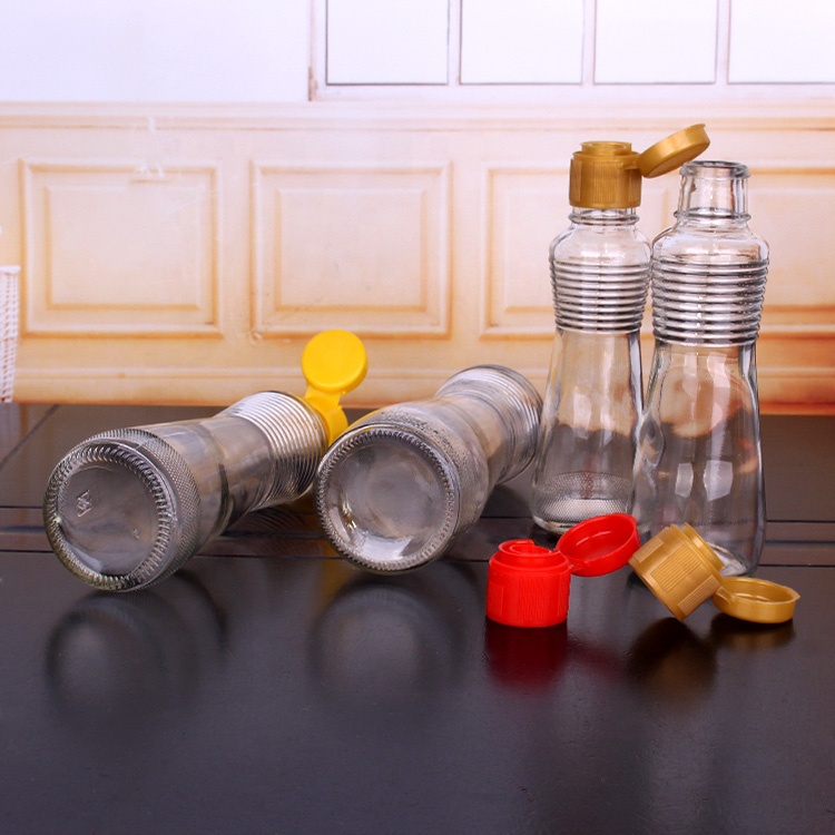 Kitchen hot sell 4oz 12oz empty glass sesam seed oil soy sauce bottle with plastic dispenser