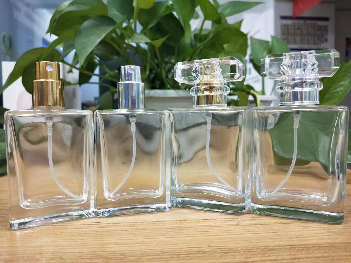 LOW MOQ Square Clear Black Victoria Sercret MIst Spray Pump Perfume Glass Bottle 30ml 50ml