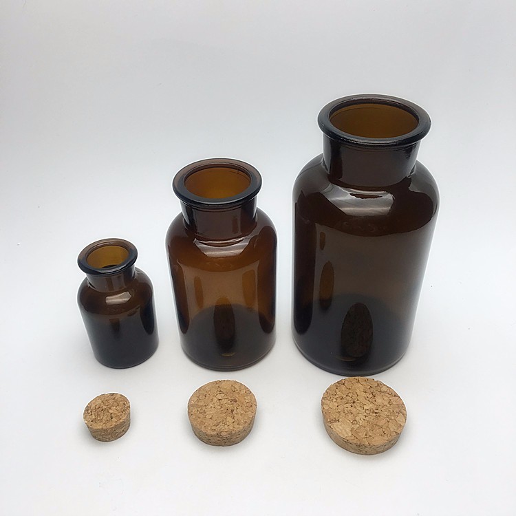 Laboratory amber apothecary medicine pill glass jars with wooden plug 125ml 250ml 500ml