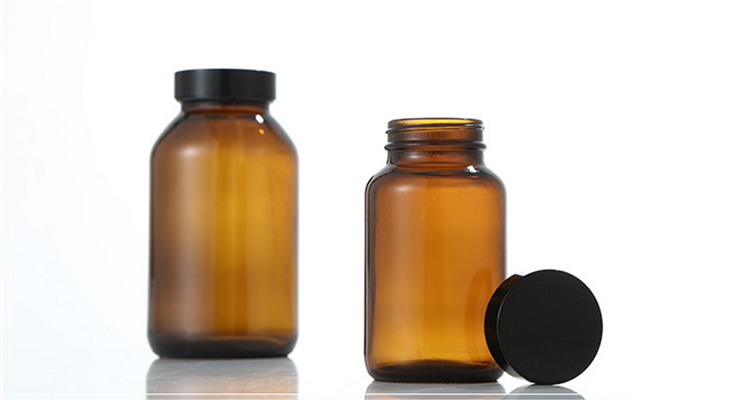 Large capacity pharmaceutical amber glass bottle
