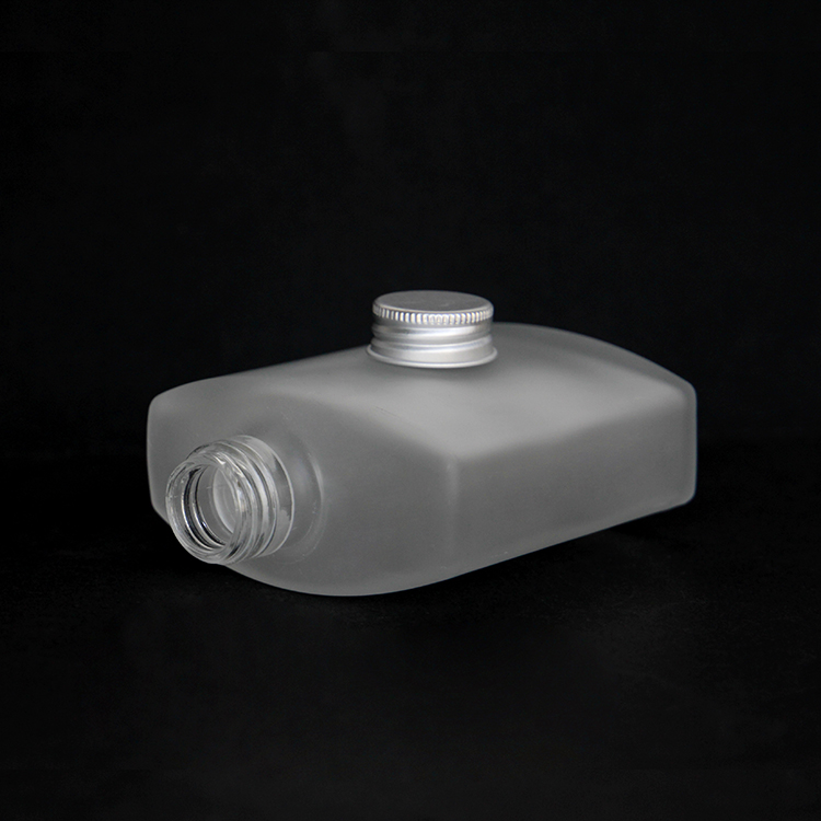 Latest 200ml Cold Brew Coffee Glass Bottle With Screw Lid Flat Hip Flask Matt Black Bottle For Cold Drip