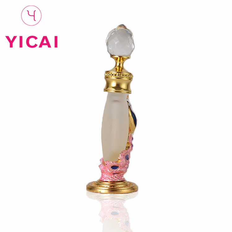 Latest Design 15ml Opaque Glass Empty Dubai Dropper Perfume Bottle