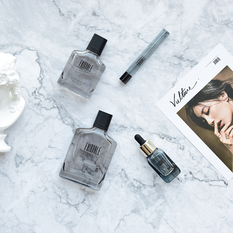 Latest perfume suit color and logo printing available glass perfume bottle perfume empty glass bottle