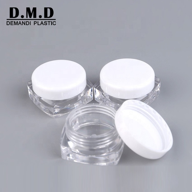 Low MOQ plastic empty cosmetic 3ml 3 ml 5 ml 5ml 10grams 10ml 10 ml clear transparent small square jar with colored lid
