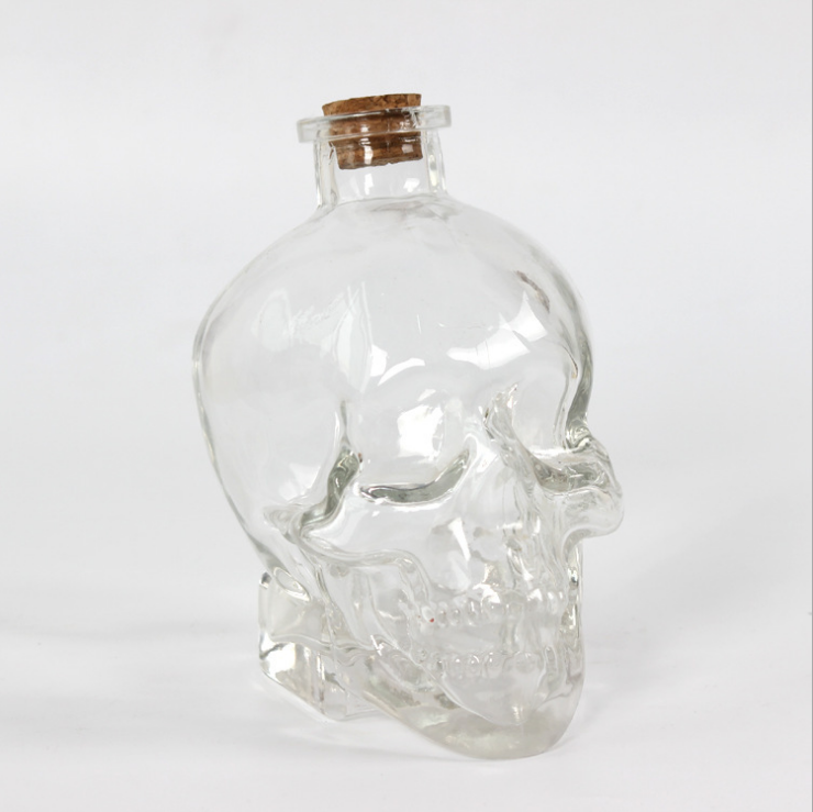 Low Price Wholesale 100ml 180ml 400ml 750ml Clear Skull Shaped Empty Red Wine Glass Bottles Whisky Bottles