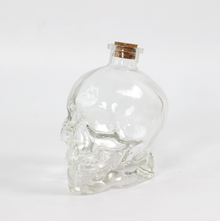 Low Price Wholesale 100ml 180ml 400ml 750ml Clear Skull Shaped Empty Red Wine Glass Bottles Whisky Bottles