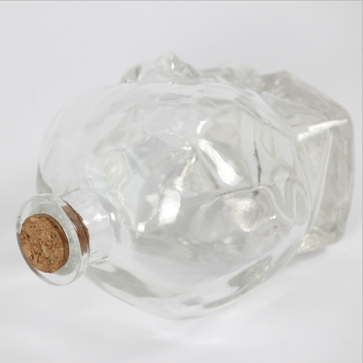 Low Price Wholesale 100ml 180ml 400ml 750ml Clear Skull Shaped Empty Red Wine Glass Bottles Whisky Bottles