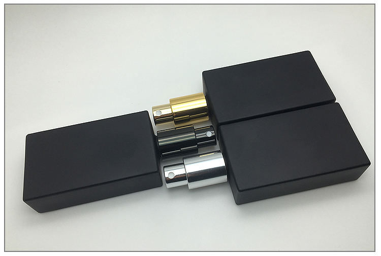 Luxary wholesale empty perfume bottles fast shipment 50 ml frosted black glass spray bottle cosmetic packing with mist cap