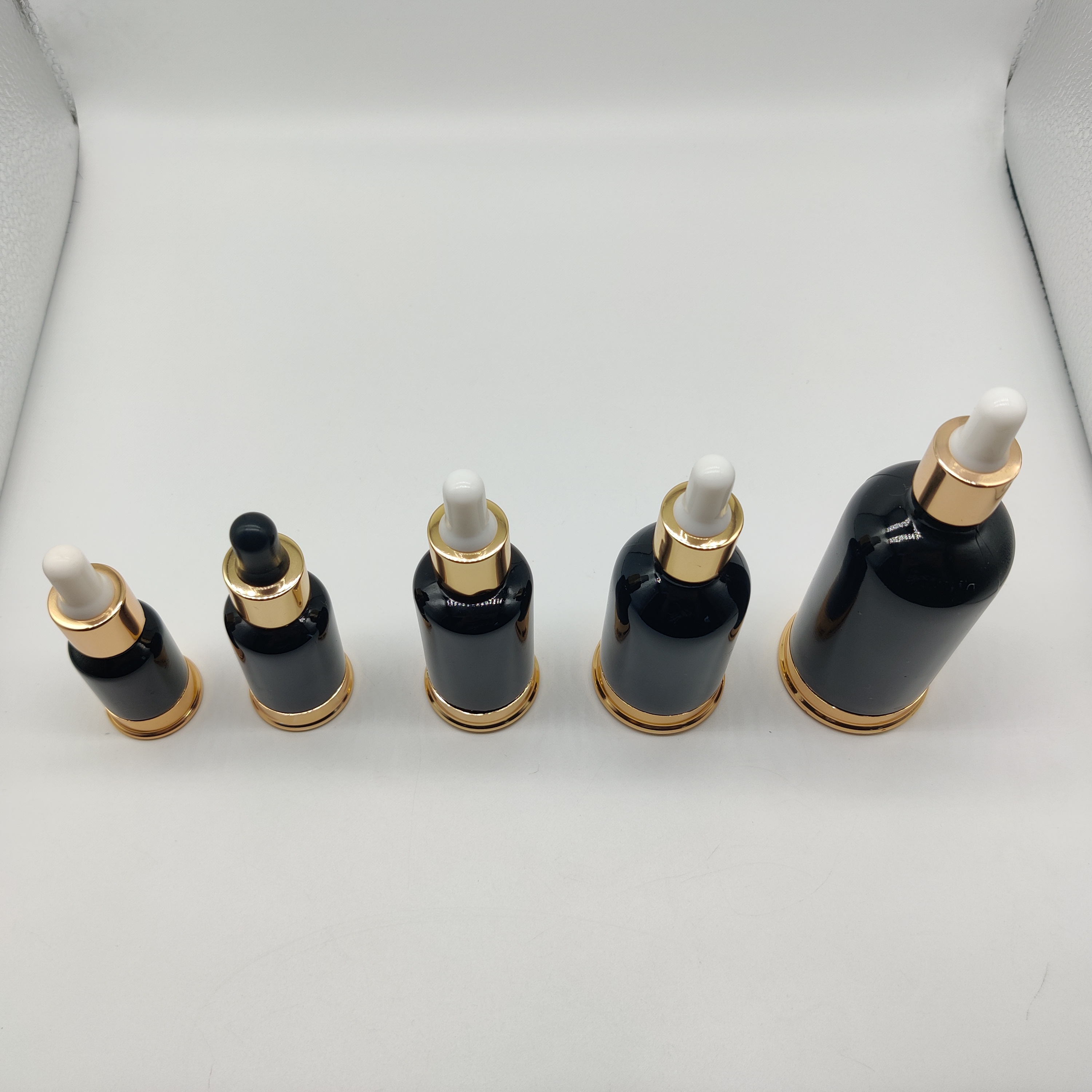Luxury 10ml-100ml Black Jade Glass Bottle with Gold for Essential oil Serum Balm with Gold Dropper