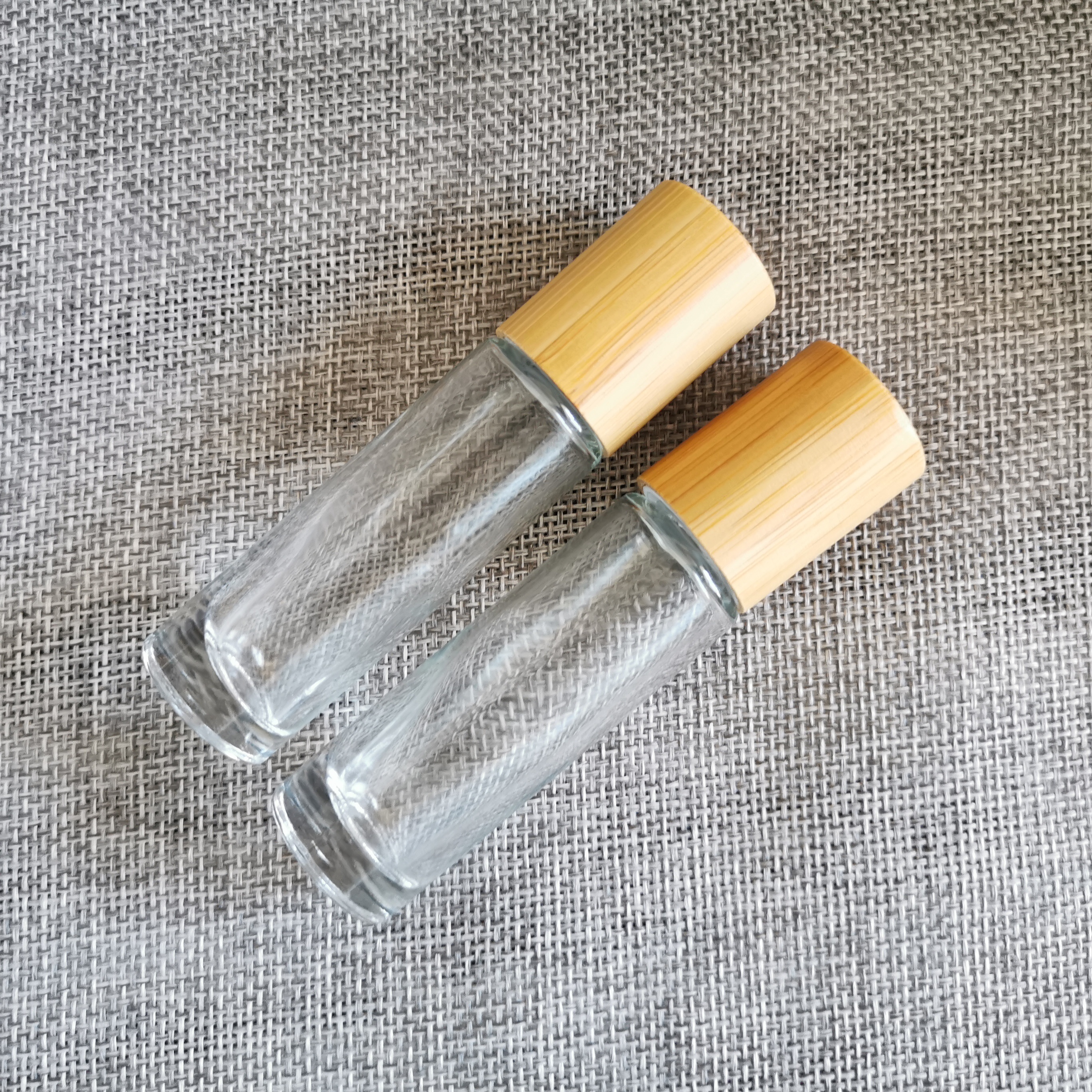 Luxury 10ml Clear Glass Roller Bottle with Bamboo Lid and Steel Roller Ball