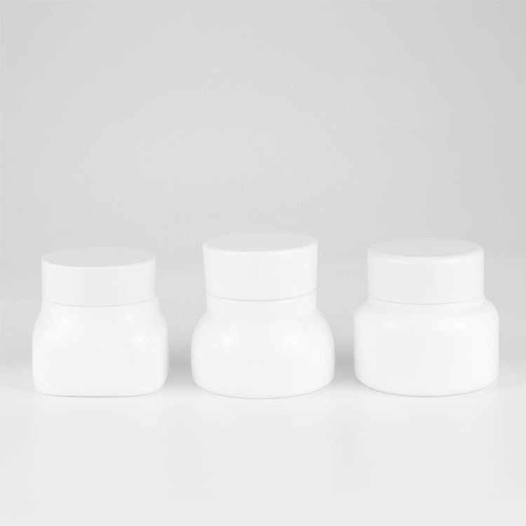 Luxury 15 ml 20 ml 30 m 50 ml 100 ml round opal white ceramic cosmetic cream glass jars with white screw lid