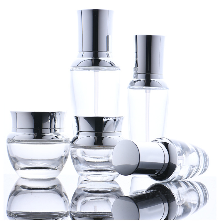 Luxury 30ml 50ml 100ml 120ml glass pump cosmetic lotion  bottle