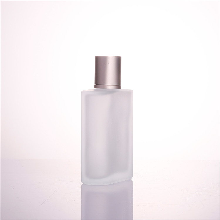 Luxury 30ml 50ml 100ml frosted oblate shape glass mist spray perfume bottle with silver aluminum cap