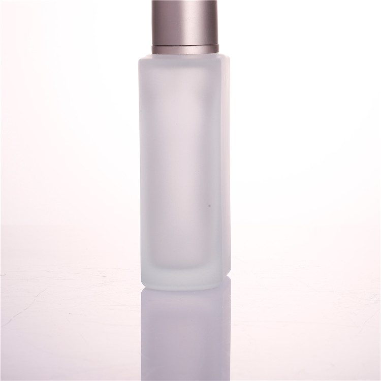 Luxury 30ml 50ml 100ml frosted oblate shape glass mist spray perfume bottle with silver aluminum cap
