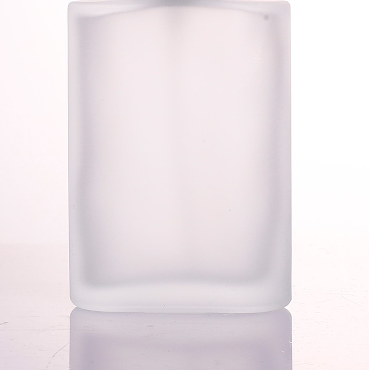 Luxury 30ml 50ml 100ml frosted oblate shape glass mist spray perfume bottle with silver aluminum cap