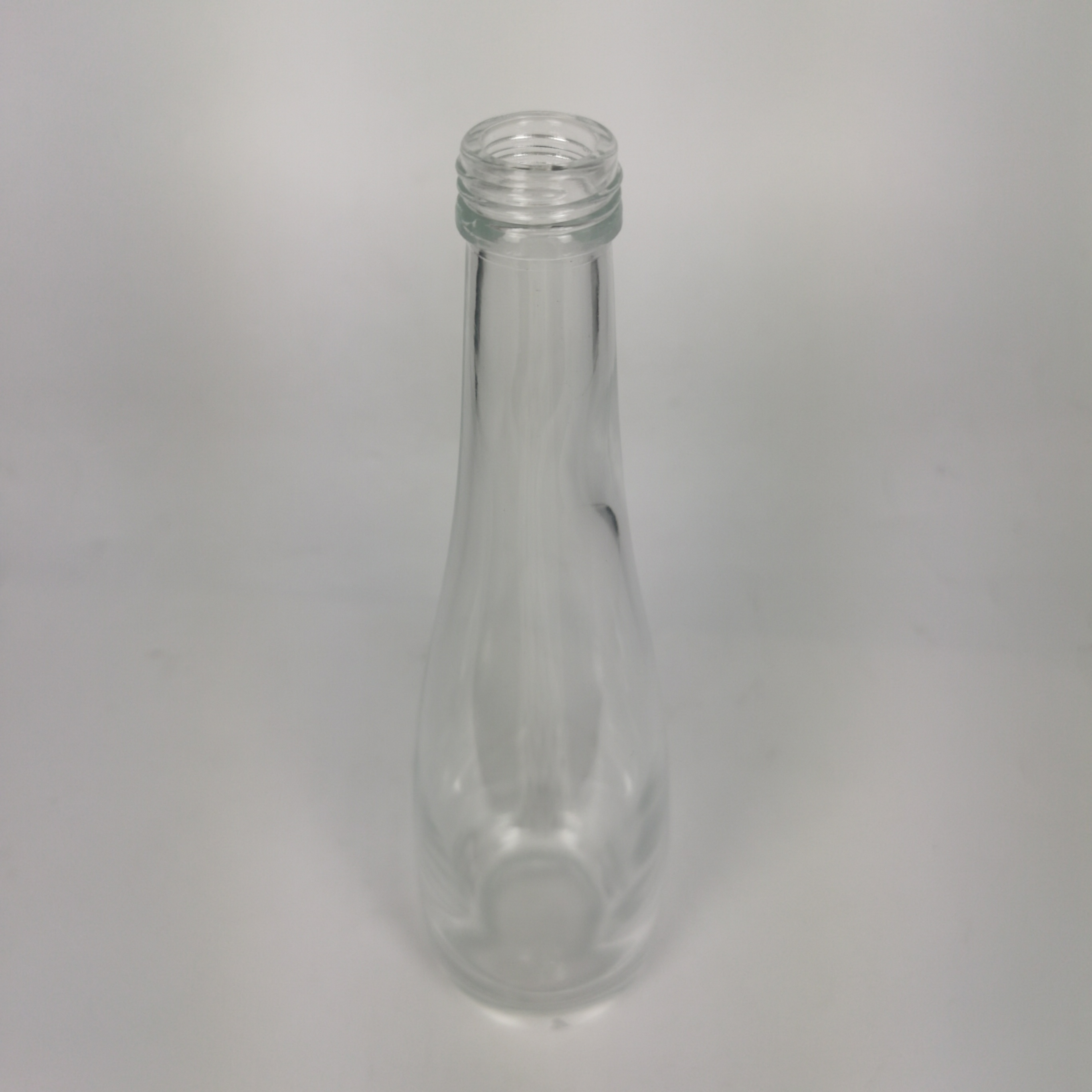 Luxury 330ml 500ml 730ml wine bottles for homemade wine royal stage with screw lid