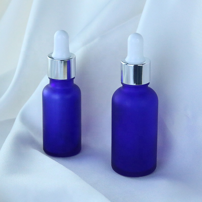 Luxury 5ml 10ml 15ml 20ml 30ml 50ml 100ml Wholesale blue frosted glass bottle with aluminum silvery golden dropper (GFG04)